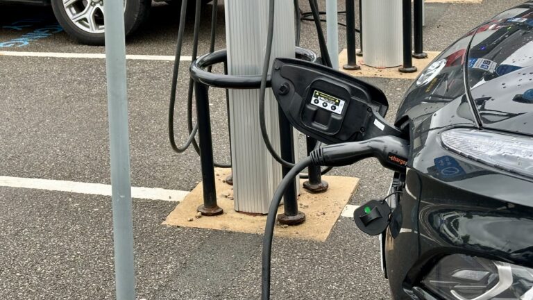 800 more EV charging points to be installed across Lincolnshire