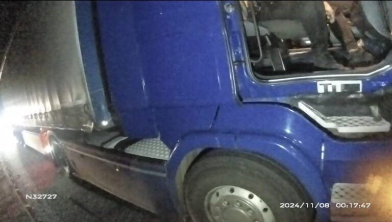 Arrests after fuel theft on the A1