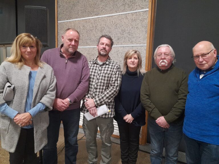 Residents’ emotional plea to stop solar farm near villages