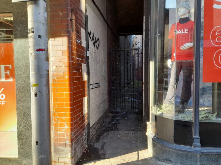 Lincoln: City centre alleyway closed because of drug and ASB concerns